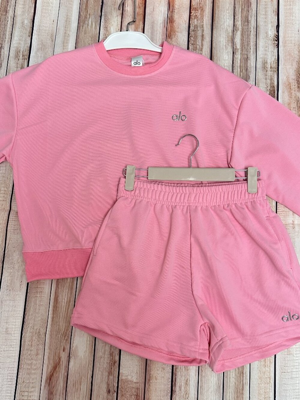 Women's Pink ALO Long-Sleeve Top and Shorts Size M